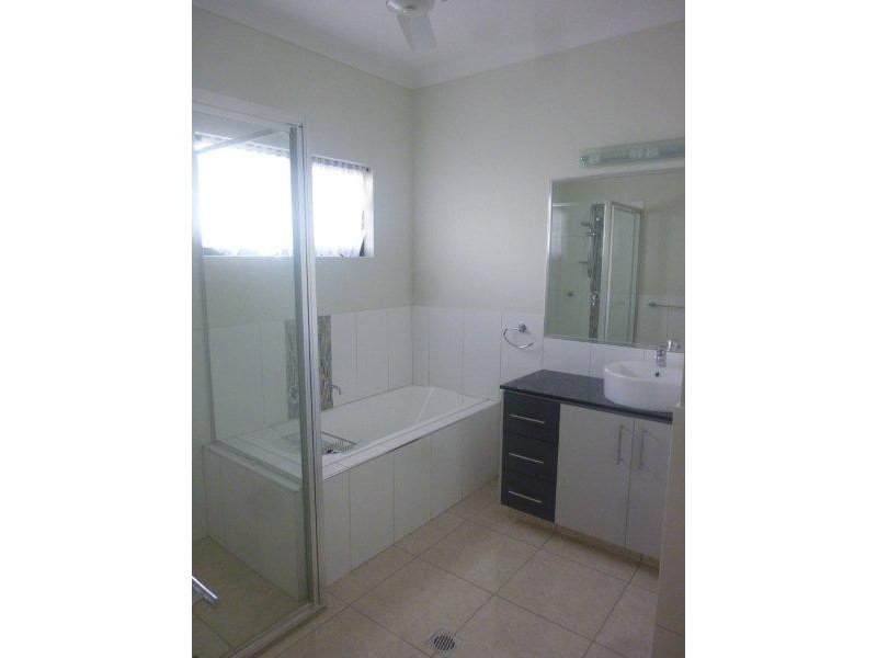 19 Antonino Drv, Rosebery NT 0832