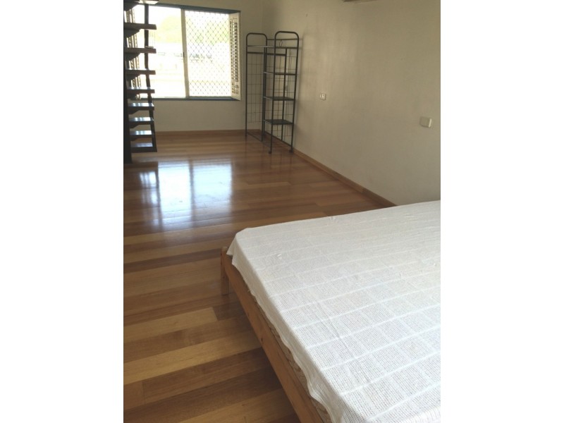 18/18 Harry Chan Avenue, Darwin NT 0800