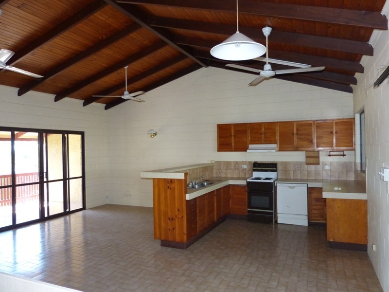 4/4 Gotham st, Leanyer NT 0812