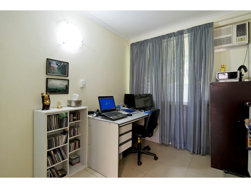 36 Priest Cct, Gray NT 0830