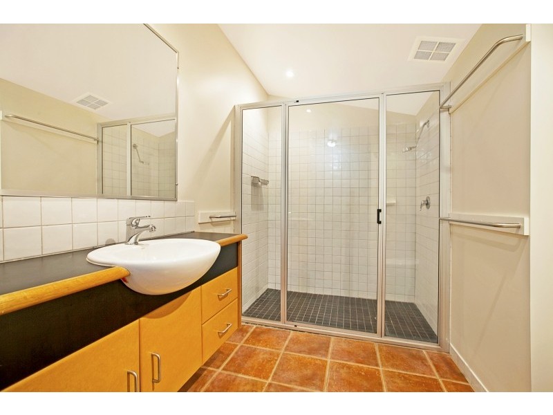 11/12 McLachlan St, Darwin NT 0800