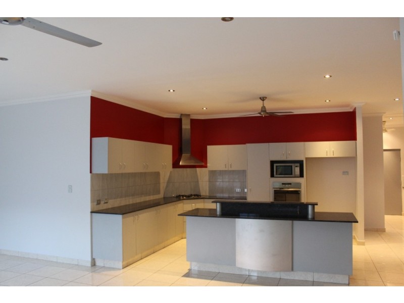 10 Yirra Crescent, Rosebery NT 0832