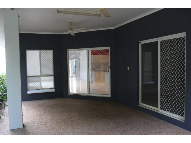 10 Yirra Crescent, Rosebery NT 0832