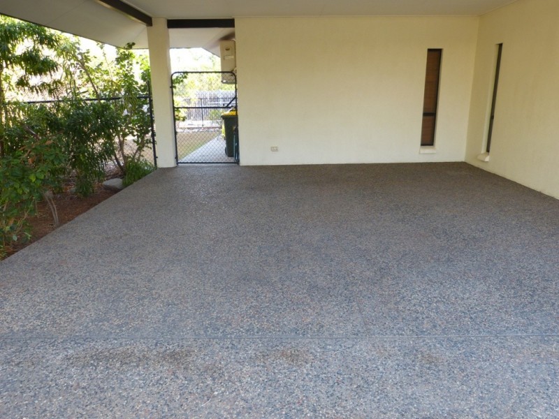 8 Davis Crt, Rosebery NT 0832