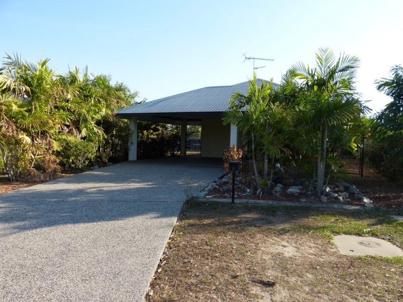 8 Davis Crt, Rosebery NT 0832