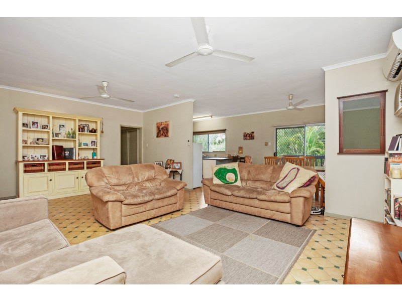 6 Calandrinia Court, Moulden NT 0830