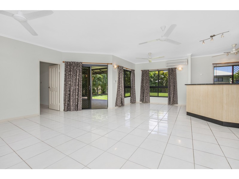 11 Wood Crescent, Rosebery NT 0832