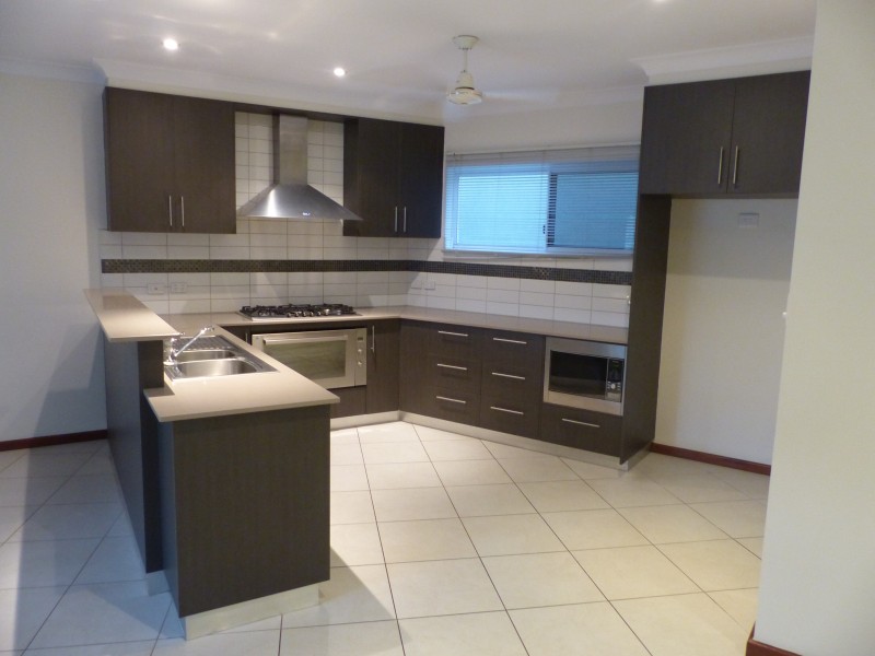 9/11 Villaflor Cre, Woolner NT 0820