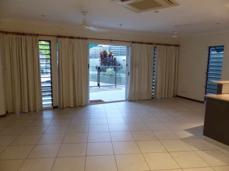 9/11 Villaflor Cre, Woolner NT 0820
