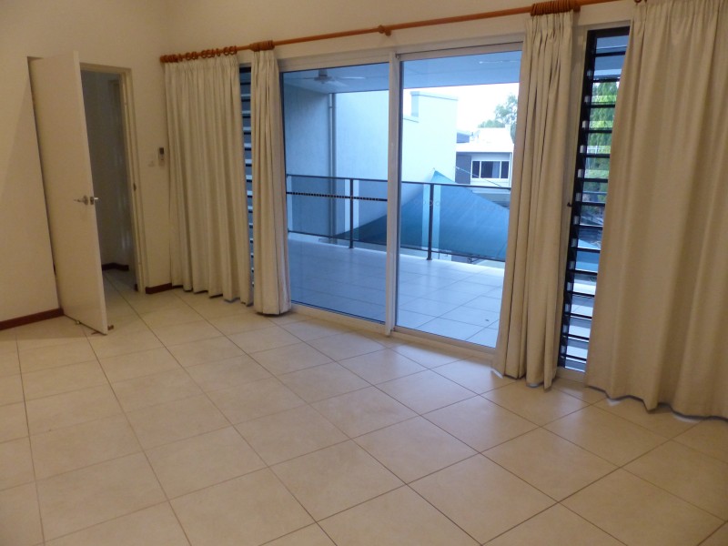 9/11 Villaflor Cre, Woolner NT 0820