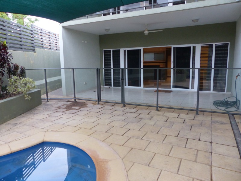 9/11 Villaflor Cre, Woolner NT 0820
