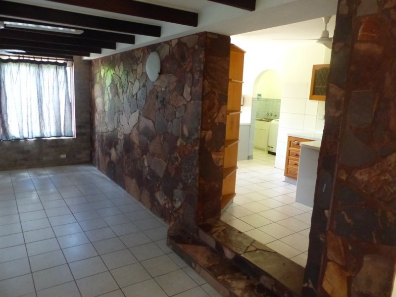 5 Kapok Crt, Karama NT 0812