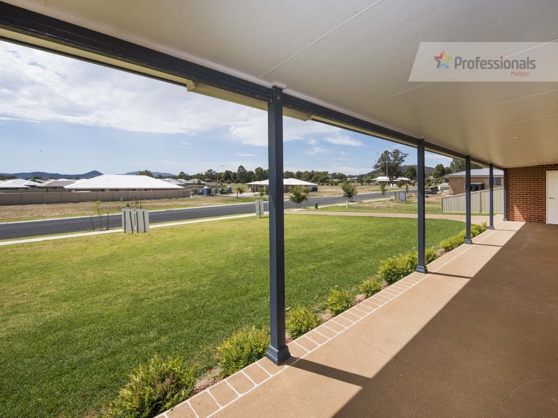 9 Charles Lester Place, Mudgee NSW 2850