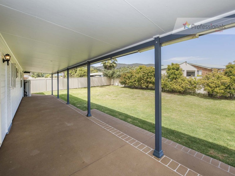 9 Charles Lester Place, Mudgee NSW 2850