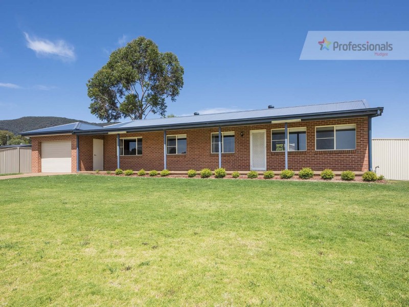 9 Charles Lester Place, Mudgee NSW 2850