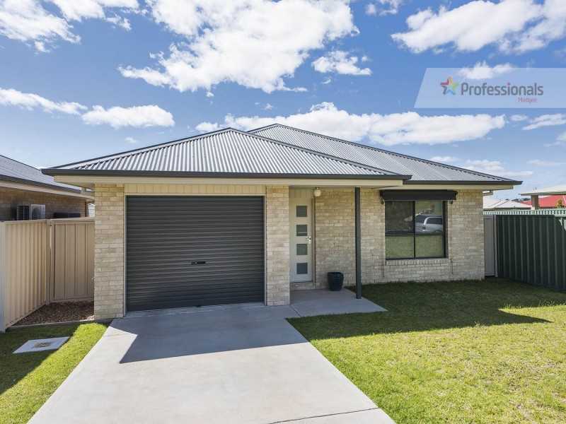 71-73 Banjo Patterson Avenue, Mudgee NSW 2850