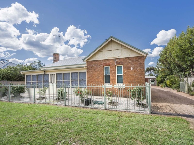 18 Nicholson Street, Mudgee NSW 2850
