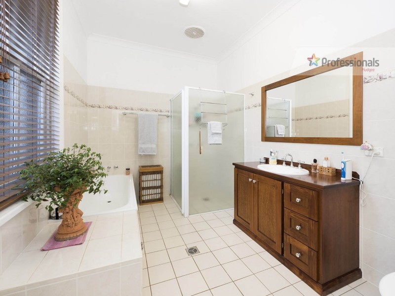 73 Belmore Street, Gulgong NSW 2852