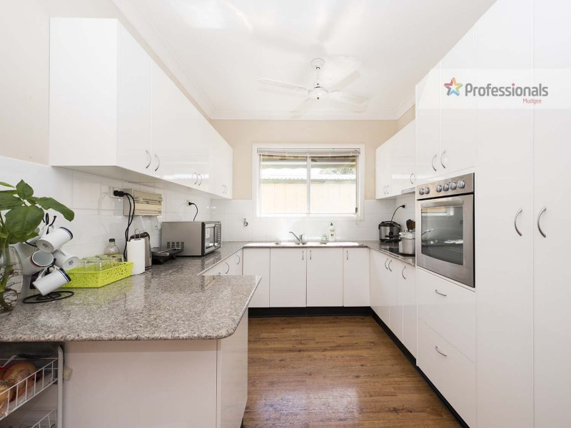 13 Belmore Street, Mudgee NSW 2850