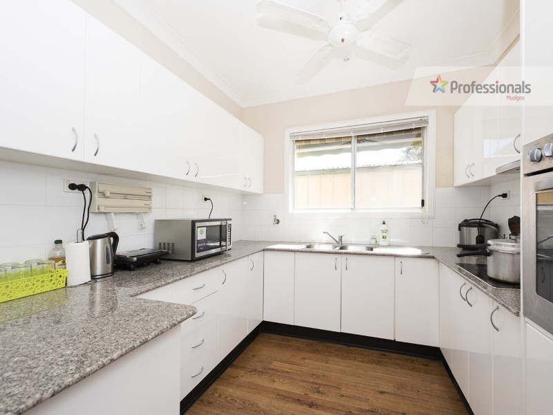 13 Belmore Street, Mudgee NSW 2850