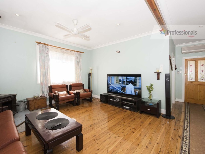 13 Belmore Street, Mudgee NSW 2850