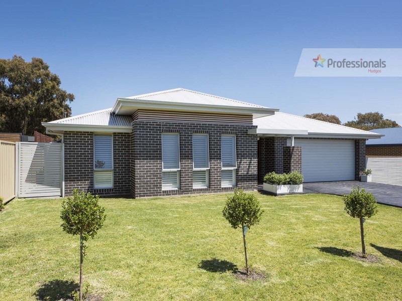 10 Nashs Flat Place, Mudgee NSW 2850