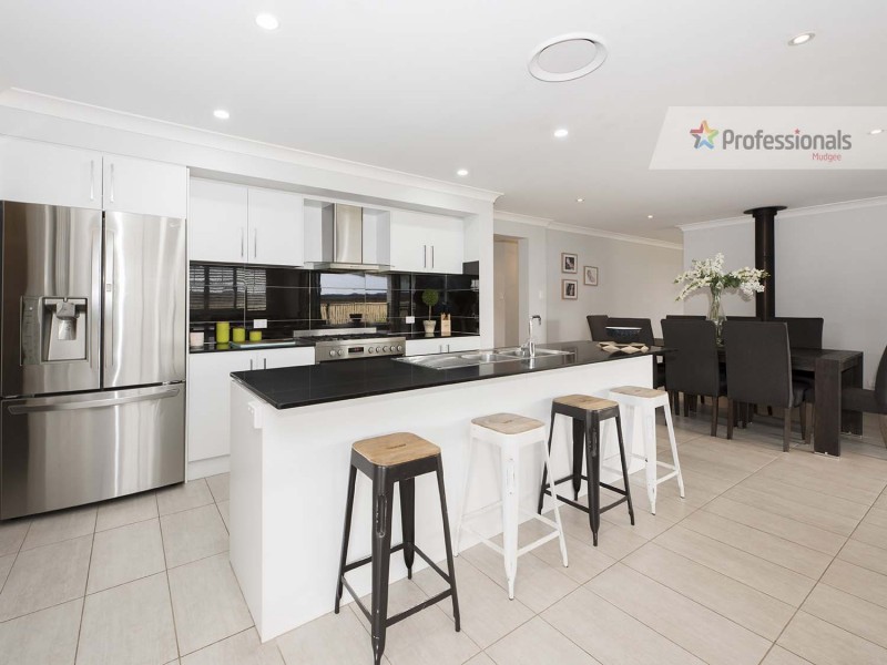 10 Nashs Flat Place, Mudgee NSW 2850