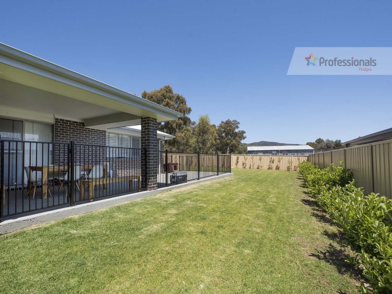 10 Nashs Flat Place, Mudgee NSW 2850