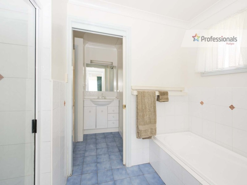 1a Burgundy Road, Mudgee NSW 2850