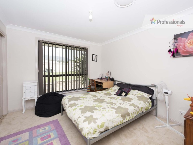50 White Circle, Mudgee NSW 2850