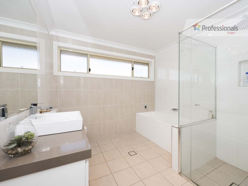 49 Henry Bayly Drive, Mudgee NSW 2850