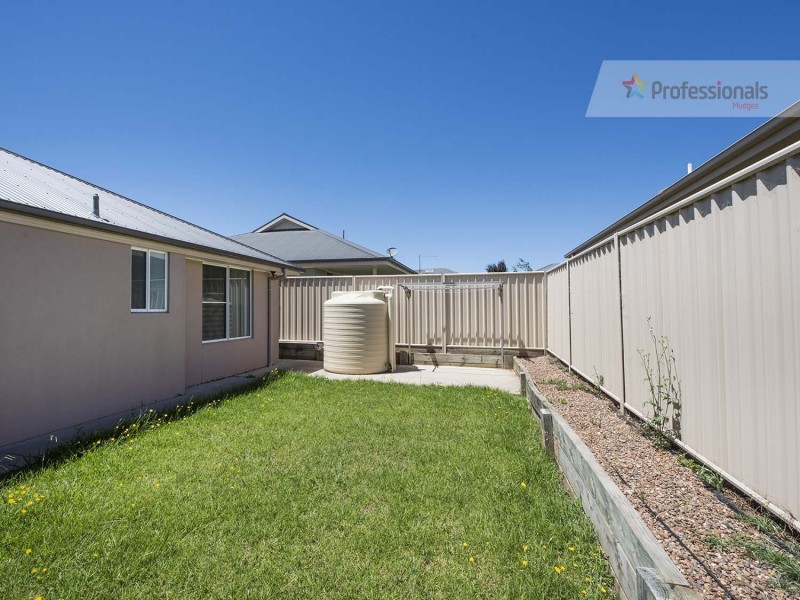 8 Kellett Drive, Mudgee NSW 2850