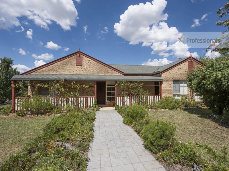 18 Dewhurst Drive, Mudgee NSW 2850