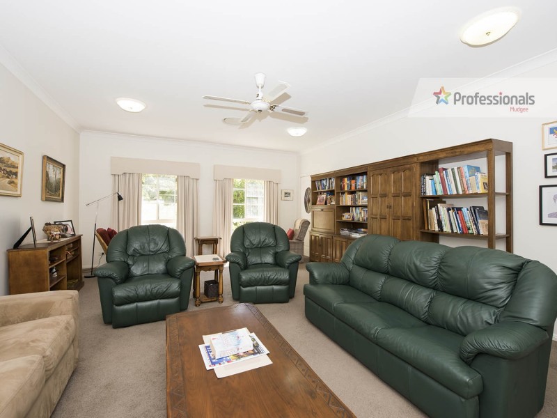 18 Dewhurst Drive, Mudgee NSW 2850