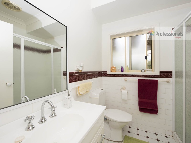 18 Dewhurst Drive, Mudgee NSW 2850