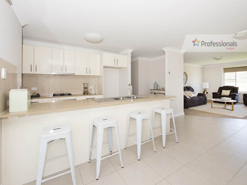 35a Henry Bayly Drive, Mudgee NSW 2850