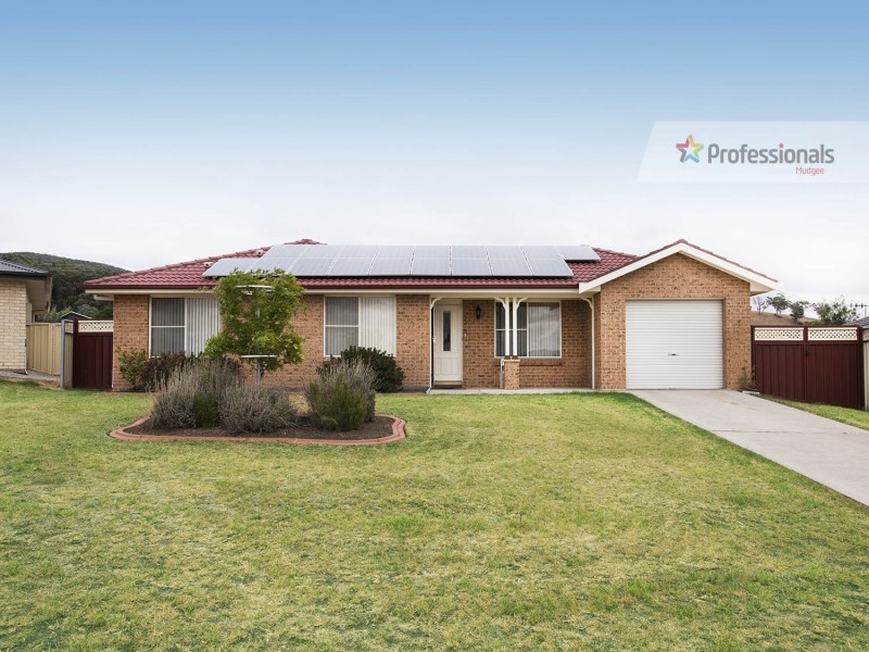 21 Hardy Crescent, Mudgee NSW 2850