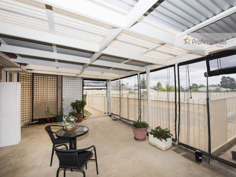 21 Hardy Crescent, Mudgee NSW 2850