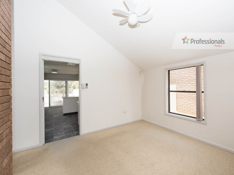 81 Mulgoa Way, Mudgee NSW 2850