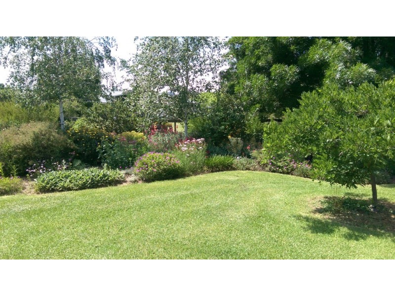 17 Leconfield Drive, Mudgee NSW 2850