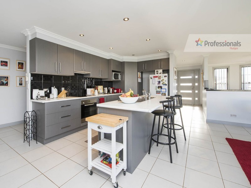 23 Kellett Drive, Mudgee NSW 2850