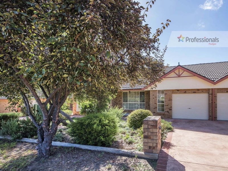 4/9 Oporto Road, Mudgee NSW 2850