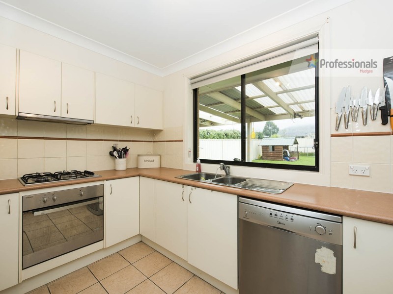 40 White Circle, Mudgee NSW 2850