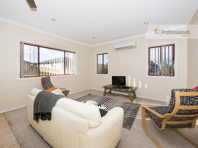 13 Banjo Paterson Avenue, Mudgee NSW 2850