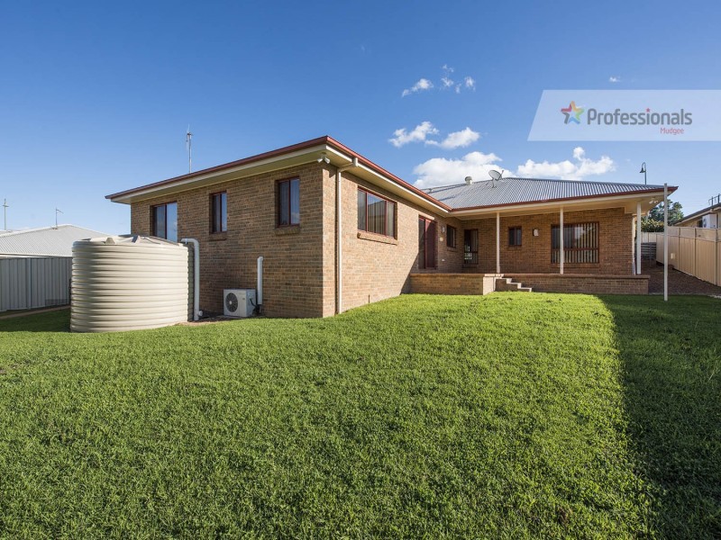 13 Banjo Paterson Avenue, Mudgee NSW 2850