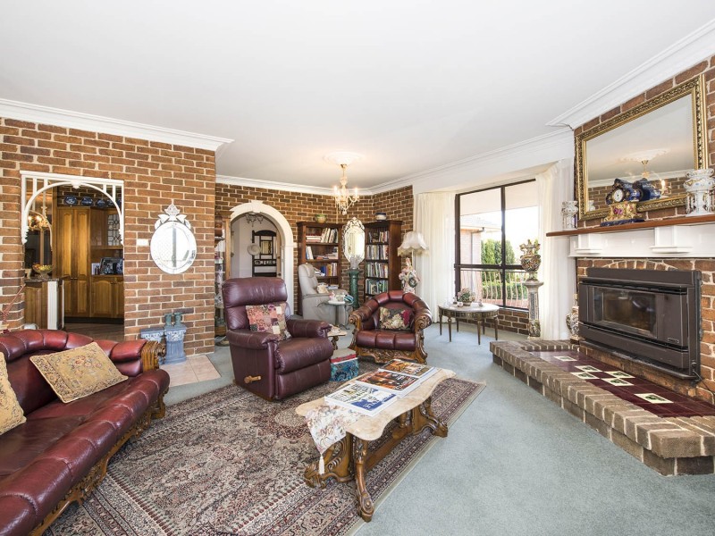 5 Robert Hoddle Grove, Mudgee NSW 2850