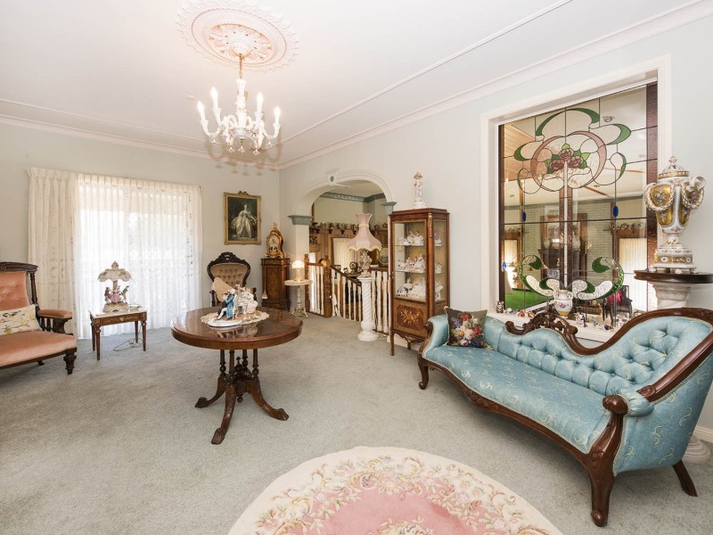 5 Robert Hoddle Grove, Mudgee NSW 2850