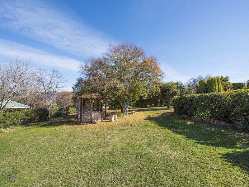 5 Robert Hoddle Grove, Mudgee NSW 2850