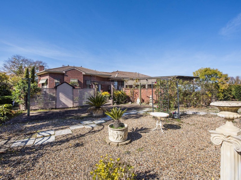 5 Robert Hoddle Grove, Mudgee NSW 2850