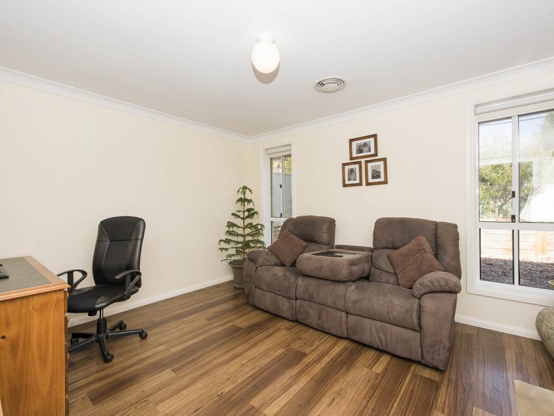 8 Hennessy Place, Mudgee NSW 2850